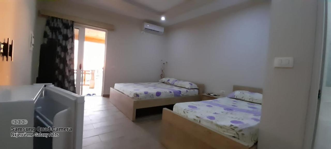 Xuxi Apartments Lukovë Екстериор снимка