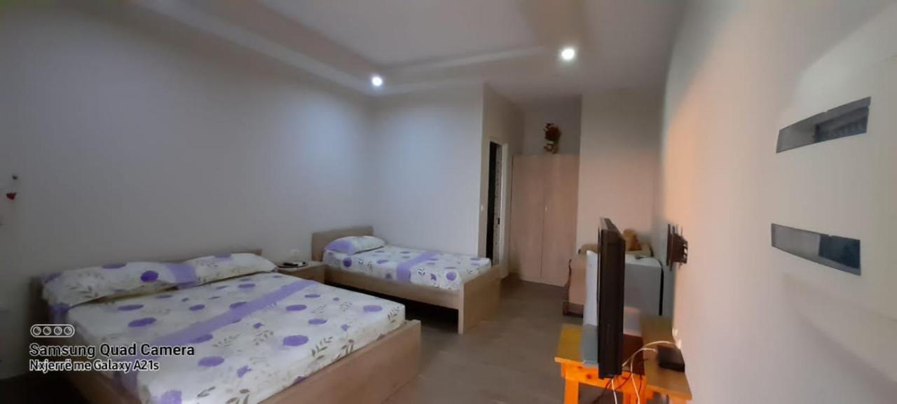 Xuxi Apartments Lukovë Екстериор снимка