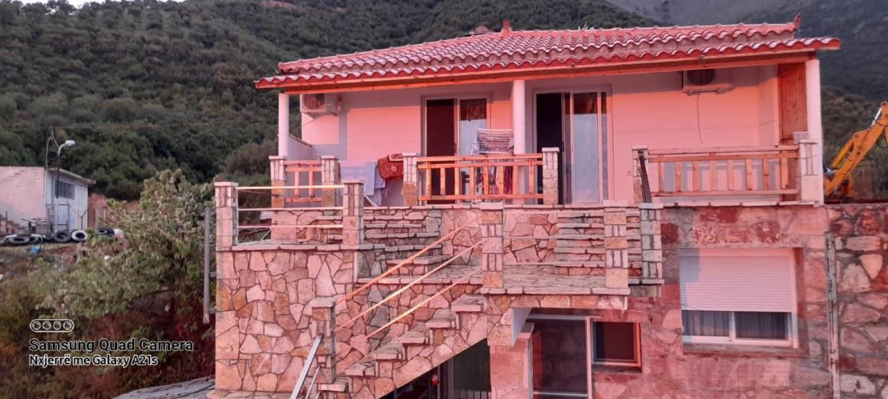 Xuxi Apartments Lukovë Екстериор снимка
