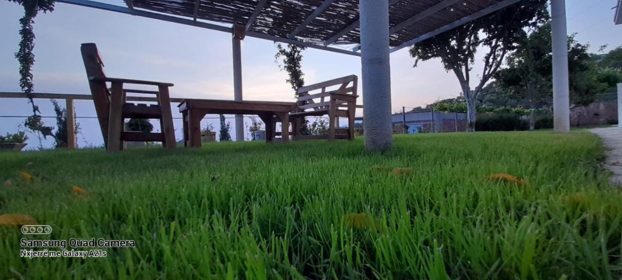 Xuxi Apartments Lukovë Екстериор снимка