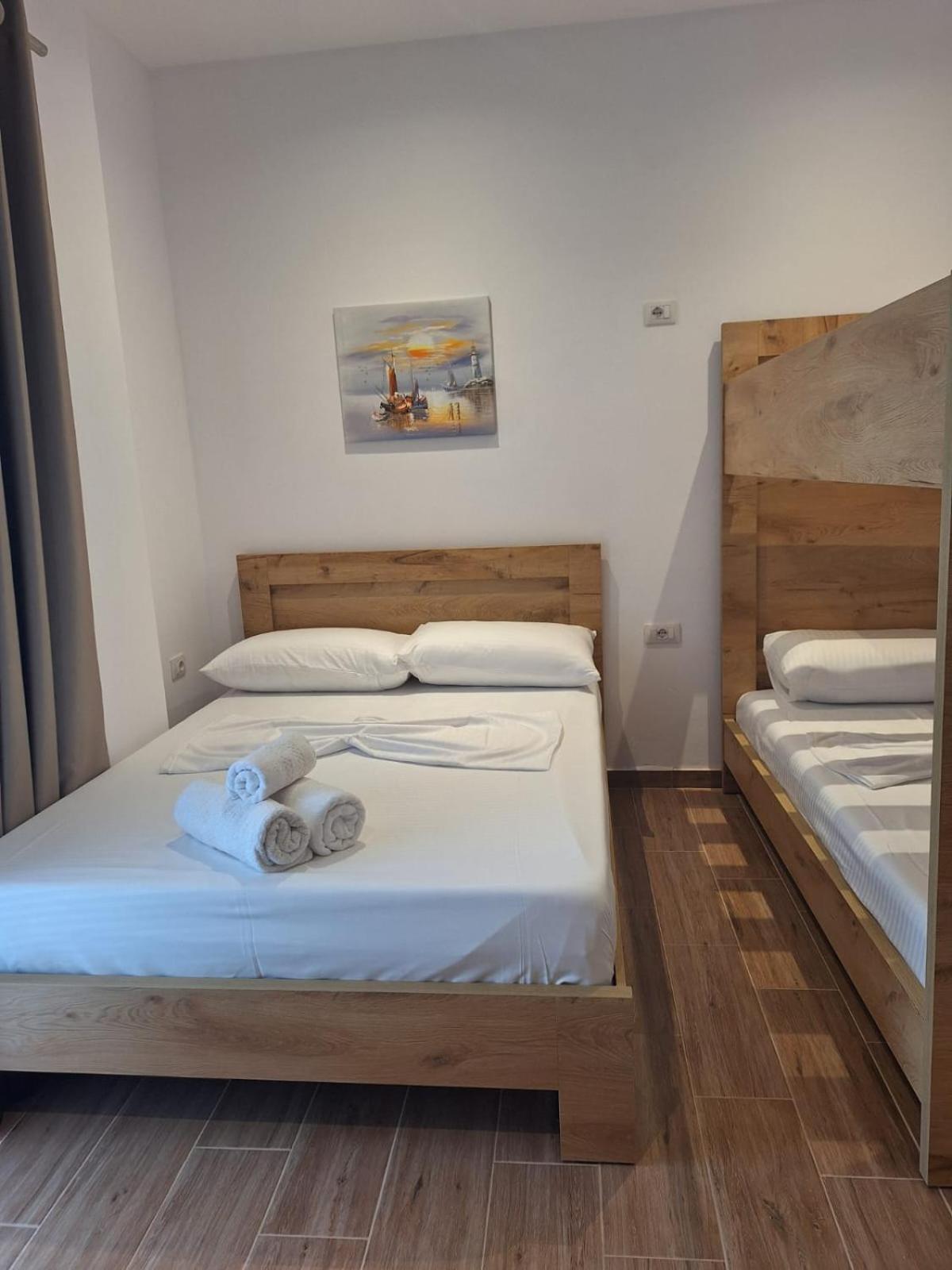 Xuxi Apartments Lukovë Екстериор снимка