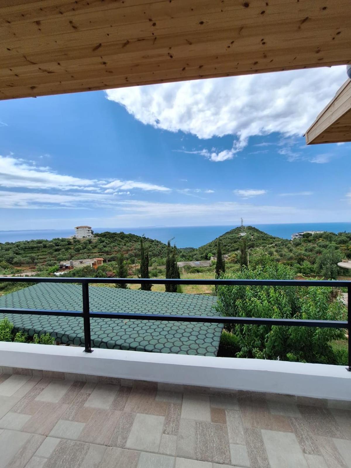Xuxi Apartments Lukovë Екстериор снимка
