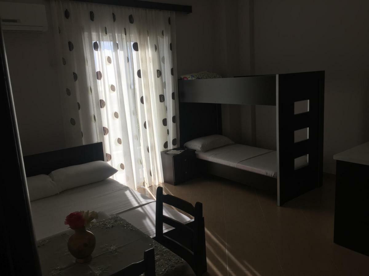 Xuxi Apartments Lukovë Екстериор снимка